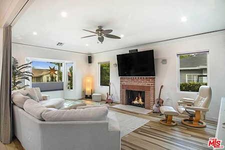 441 W Ellis Ave Inglewood,  CA 90302