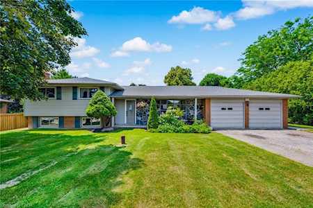 5 Westmoreland Road Hamilton, ON L9H 5E2