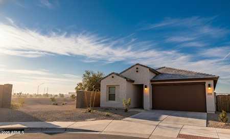 7933 N 79TH AVE Glendale AZ 85303 Property