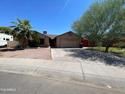 8717 W WILSHIRE DR Phoenix AZ 85037 Property