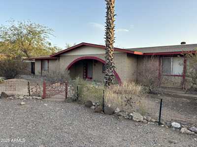 1735 E GRISWOLD RD Phoenix AZ 85020 Property