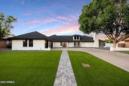 7716 W JOHN CABOT RD Glendale AZ 85308 Property