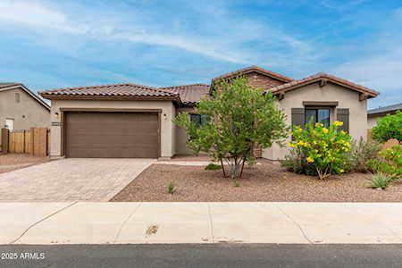 8026 W NICOLET AVE Glendale AZ 85303 Property