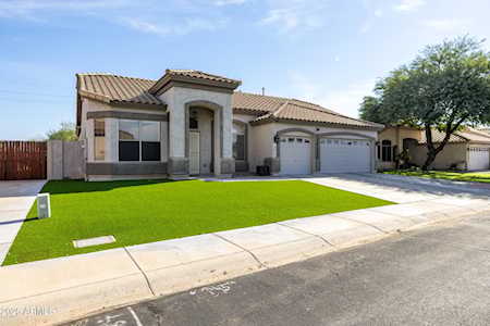 6413 N 83rd DR Glendale AZ 85305 Property