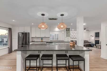 5253 E BECK LN Scottsdale AZ 85254 Property