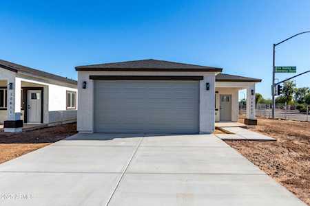 10611 N 81st AVE Peoria AZ 85345 Property