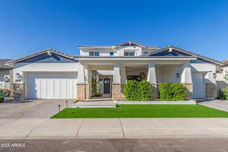 17336 W CRAWFORDSVILLE DR Surprise AZ 85388 Property