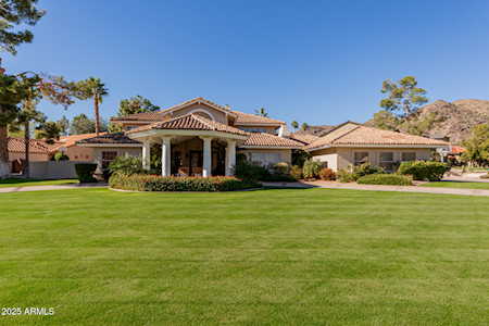 11820 S WARPAINT DR Phoenix AZ 85044 Property