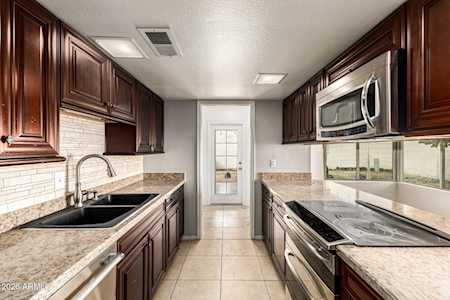 3108 W CLINTON ST Phoenix AZ 85029 Property