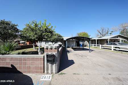 2816 N 33RD PL Phoenix AZ 85008 Property