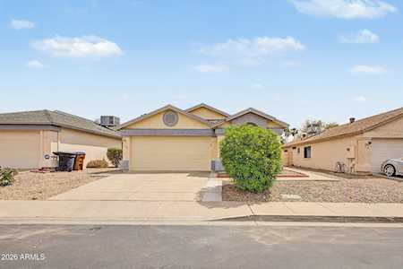 9201 N 70TH DR Peoria AZ 85345 Property