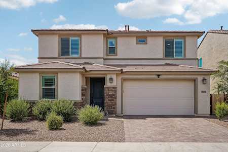 9019 W Denton LN Glendale AZ 85305 Property