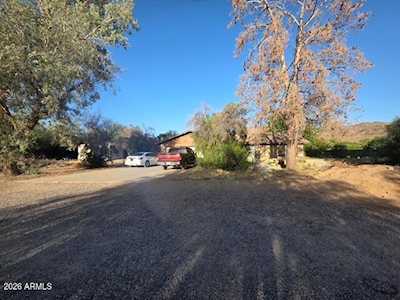 11827 S 45TH AVE Laveen AZ 85339 Property