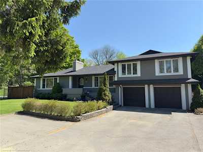 112 Sulphur Springs Road Ancaster, ON L9G 1M1