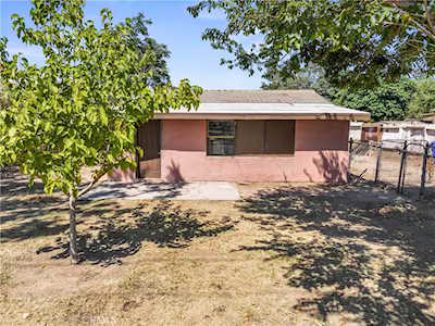 2860 N Macy St San Bernardino,  CA 92407