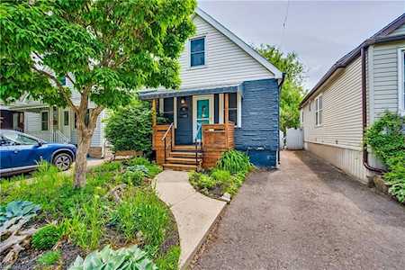 36 Barons Avenue N Hamilton, ON L8H 5A2