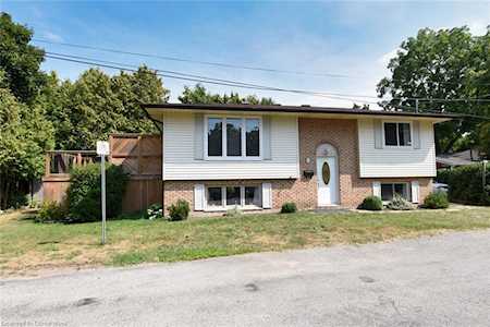 5 7th Street Grimsby, ON L3M 2T5