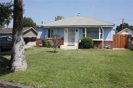 1136 W 26th St San Bernardino,  CA 92405