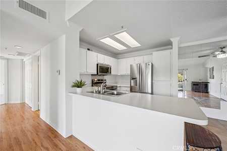 1995 Las Colinas Circle #307 Corona,  CA 92879