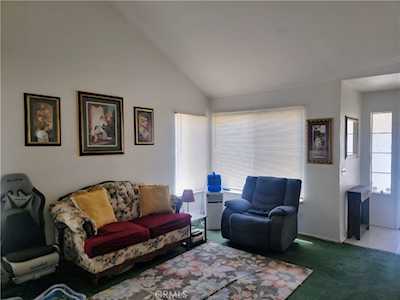 15750 Fiddleleaf Rd Fontana,  CA 92337