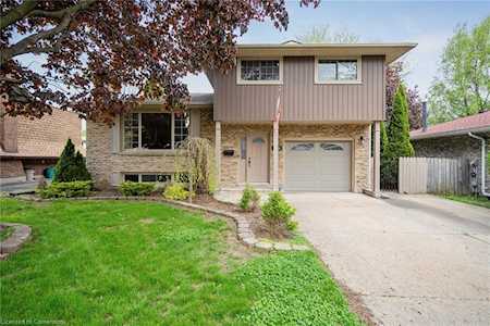 6146 Monterey Avenue Niagara Falls, ON L2H 2A4