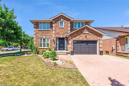 239 Fruitland Road Stoney Creek, ON L8E 5J8