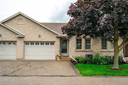 19 Hanlon Place #3 Paris, ON N3L 4E8