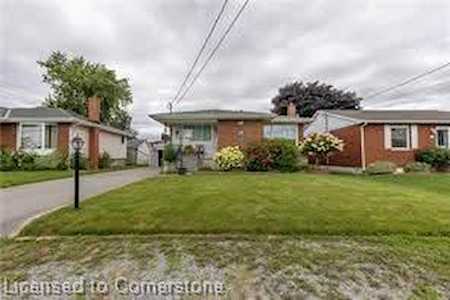 210 Johnston Street Port Colborne, ON L3K 1H5