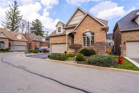 195 Wilson Street W #6 Ancaster, ON L9G 1N4