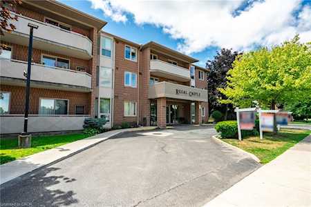 416 Limeridge Road E #109 Hamilton, ON L9A 2S7