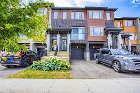 27 Soho Street Stoney Creek, ON L8J 0L4