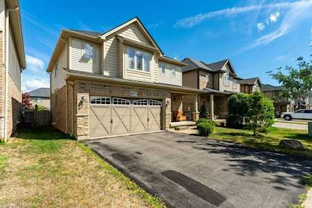4875 John Street Beamsville, ON L3J 0P2