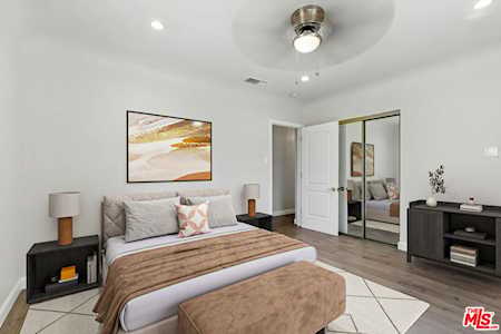 237 W Kelso St Inglewood,  CA 90301