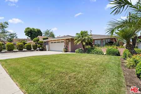 3309 W 82nd St Inglewood,  CA 90305