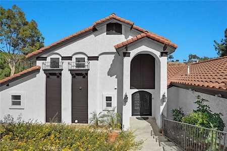 7070 Canyon Crest Rd Whittier,  CA 90602