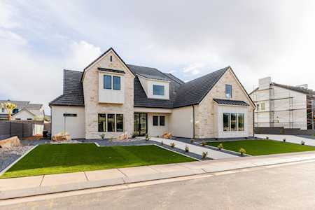 714 Chloe LN Washington, UT 84780