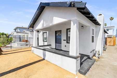 6616 Denver Ave Los Angeles,  CA 90044