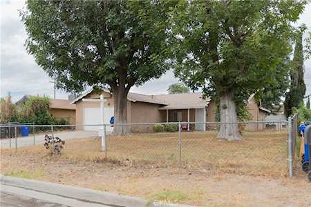 3930 Carmelina St San Bernardino,  CA 92407