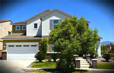 17026 Schneider St Fontana,  CA 92336