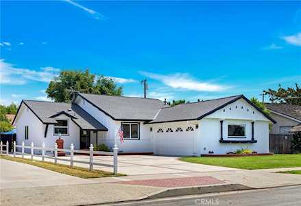 124 N Hart Place Fullerton,  CA 92831