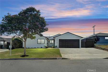 14716 Weeks Dr La Mirada,  CA 90638