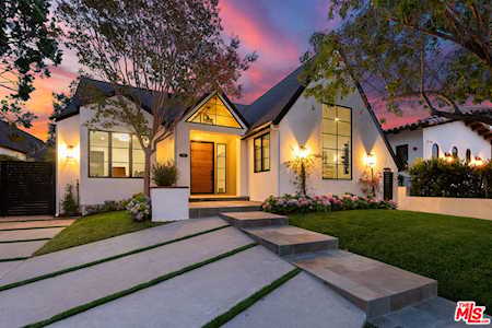 832 S Muirfield Rd Los Angeles,  CA 90005