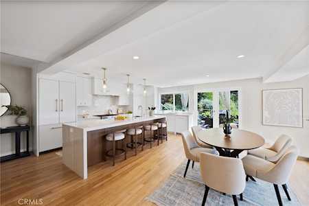 1690 N Crescent Heights Blvd Los Angeles,  CA 90069