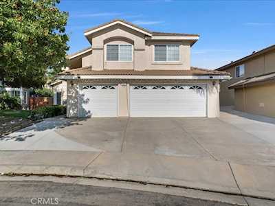 13422 Banning Fontana,  CA 92336
