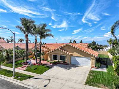675 Avenida Terrazo Corona,  CA 92882