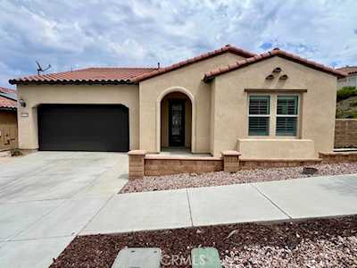 24280 Crestley Dr Corona,  CA 92883