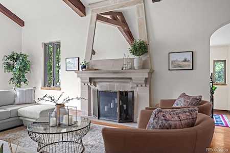 6 Ivy Ln Denver, CO 80220