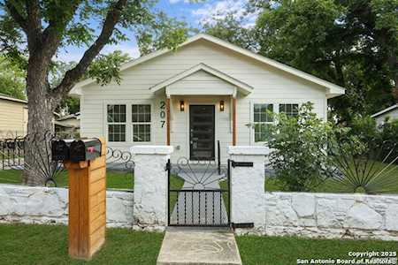 まきぉ✩ Real Estate & Homes for Sale in 78204 - Homes.com