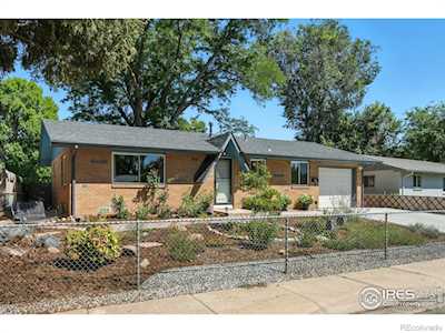 16 Merideth Ln Longmont, CO 80501