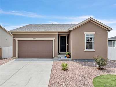 2216 Sunrise Ln Pueblo, CO 81008